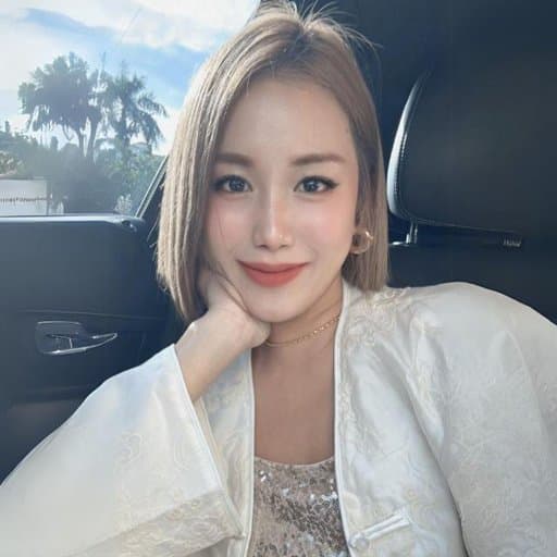 Ivy Goh — licensed real estate negotiator REN 76441
